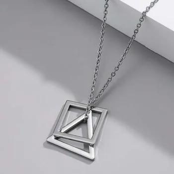 2023Класически геометричен заключващ квадратен триъгълник Мъжка висулка от неръждаема стомана Модерна мода момче улица огърлица бижута подарък