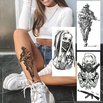 Фалшиви временни татуировки за жени възрастни реалистични гангстерски пистолет маскирани момичета татуировка крака ръка красота Tatoo черна смърт череп AK47