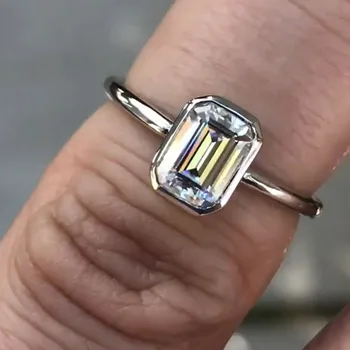Solid 14K бяло злато жени сватбено тържество годишнина годежен пръстен 1 2 3 4 5 Ct изумруден Moissanite диамантен пръстен луксозен модерен